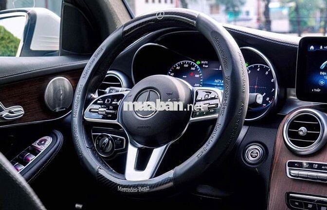 Mercedes-Benz GLC200 2022 Trắng 70.000 km