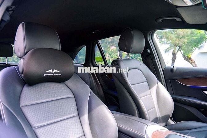 Mercedes-Benz GLC200 2022 Trắng 70.000 km