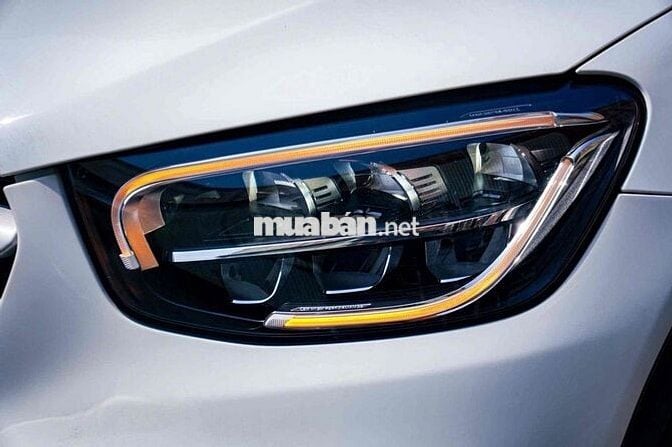 Mercedes-Benz GLC200 2022 Trắng 70.000 km