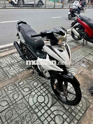 Yamaha Exciter 135 Trắng Đen