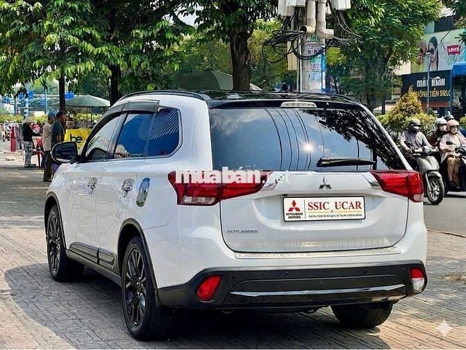 Mitsubishi Outlander 2.0L Premium 2019 Trắng