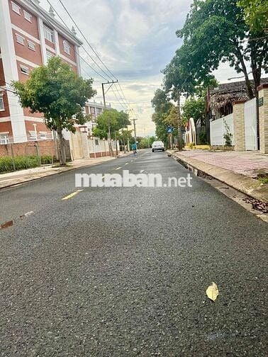 THỬA ĐẤT ĐẸP 2 MẶT TIỀN 3000M2- GIÁ TỐT CHO ĐẦU TƯ NGAY TT TP TRÀ VINH