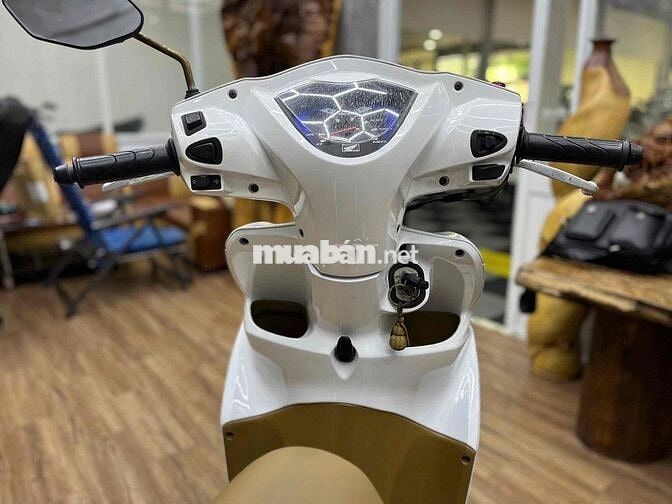 Honda Vision 2014 chính chủ biển SG máy zin êm