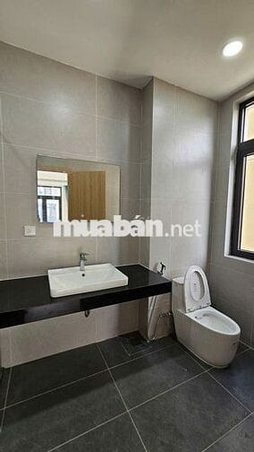 Giá 14tr/th cho thuê căn góc 120m hoàn thiện 3pn khép kín Oceanpark 2