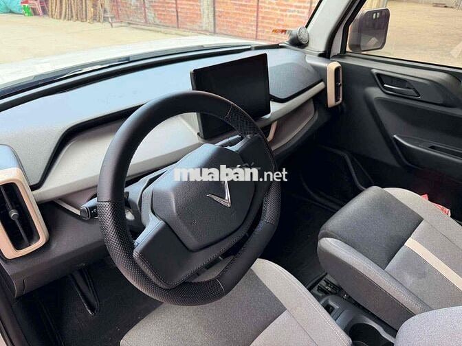 VinFast VF3 2024 Trắng 2 vạn km