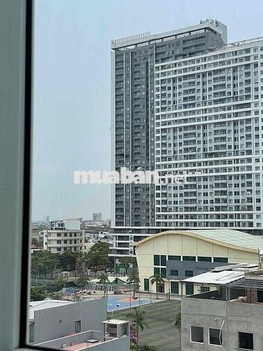 Cần share 1pn trong căn hộ 2pn, view cầu Rồng.