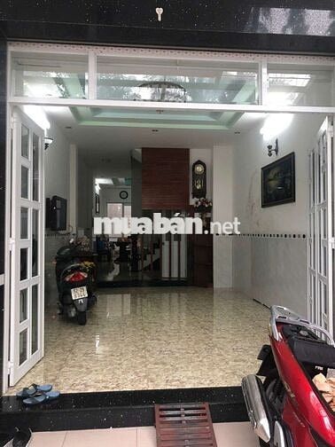 CHO THUÊ 2 SÀN TẦNG TRỆT VÀ LẦU 1 
KẾT CẤU 1PN LỚN 2WC.
MT ĐƯỜNG