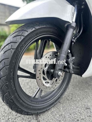 Honda SHVN 125 2023 Trắng 18000 km