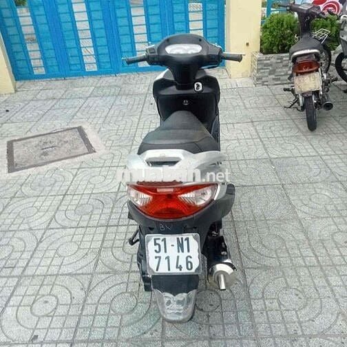 SYM Attila Vittoria màu Bạc Đen