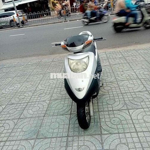 SYM Attila Vittoria màu Bạc Đen