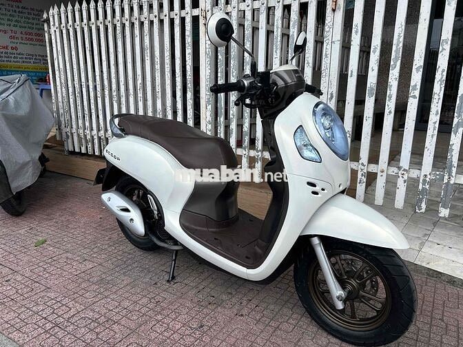 Honda Scoopy 2022 Trắng zin êm keng đẹp chính chủ