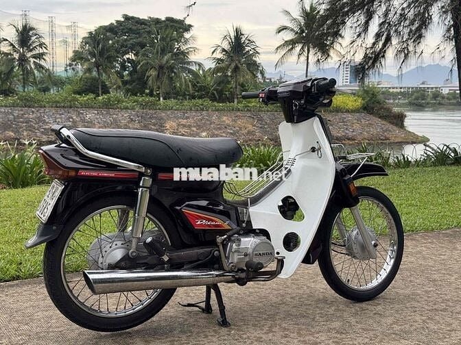 Honda Dream Bos sanda Xe số bs 92