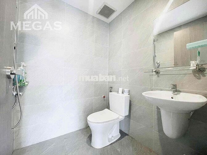SIÊU CĂN HỘ TIỆN NGHI NEW 100% ngay BẾN VÂN ĐỒN_giáp trung tâm Q1