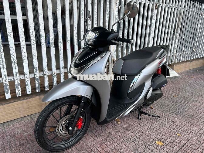 Honda SH Mode ABS 2026 Bạc 235 km