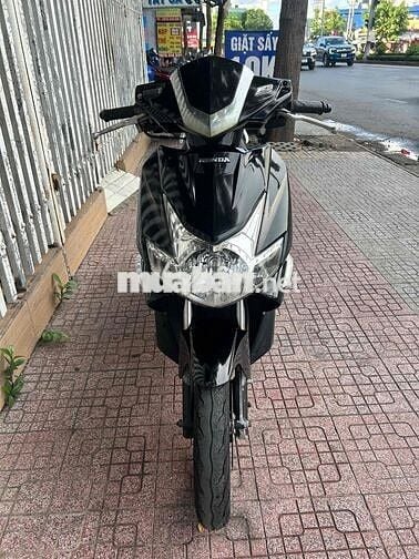 Honda Air Blade Fi 2010 máy êm ngon tiết kiệm xăng