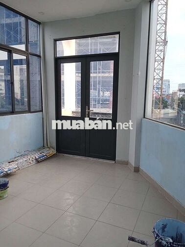 cho thuê nhà hẻm xe hơi đường Nguyên Hồng