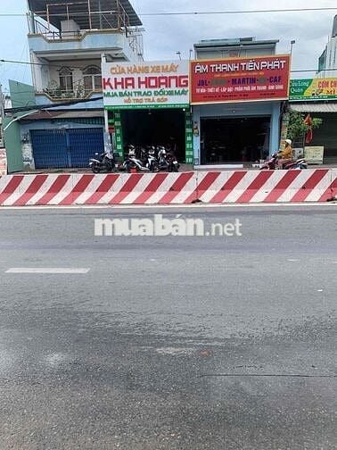 Chính chủ bán nhà 2 mặt tiền đường lớn dt 743c