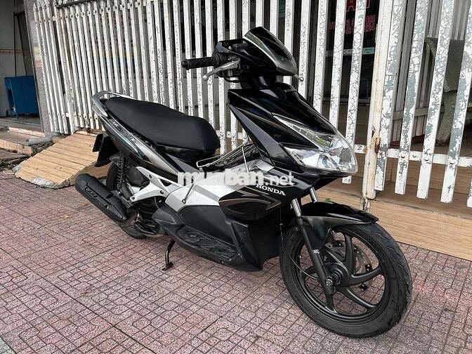 Honda Air Blade Fi 2010 máy êm ngon tiết kiệm xăng
