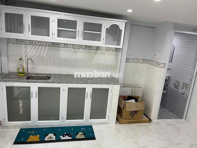 Chính chủ cho thuê nhà hẻm xe hơi
