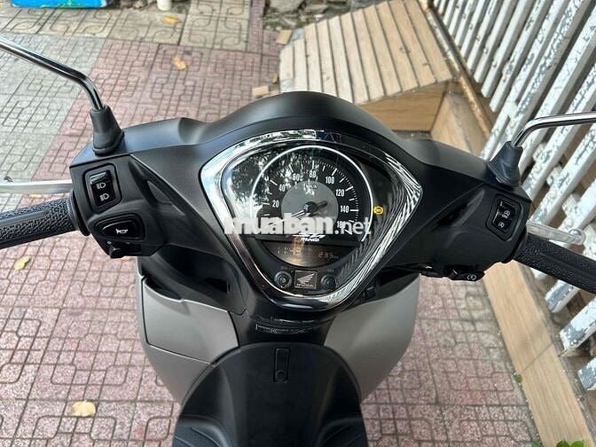 Honda SH Mode ABS 2026 Bạc 235 km