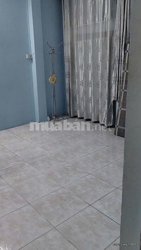 Cho thuê Phòng lầu 2 đúc kiên cố, Trần Phú, Quận 5, 25m2 đủ tiện nghi