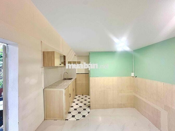 cho Thuê phòng có gác mới xây rộng rãi có sân phía trước