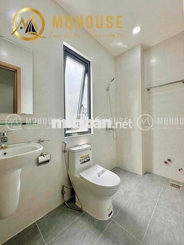 CĂN HỘ DỊCH VỤ BAN CÔNG FULL NỘI THẤT SIÊU RỘNG NGAY HOÀNG HOA THÁM