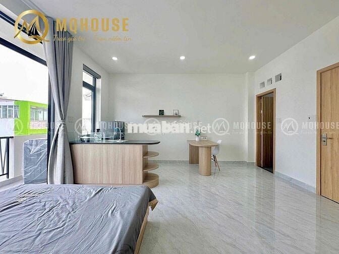 CĂN HỘ DỊCH VỤ BAN CÔNG FULL NỘI THẤT SIÊU RỘNG NGAY HOÀNG HOA THÁM