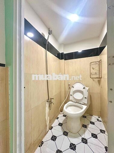 cho Thuê phòng có gác mới xây rộng rãi có sân phía trước