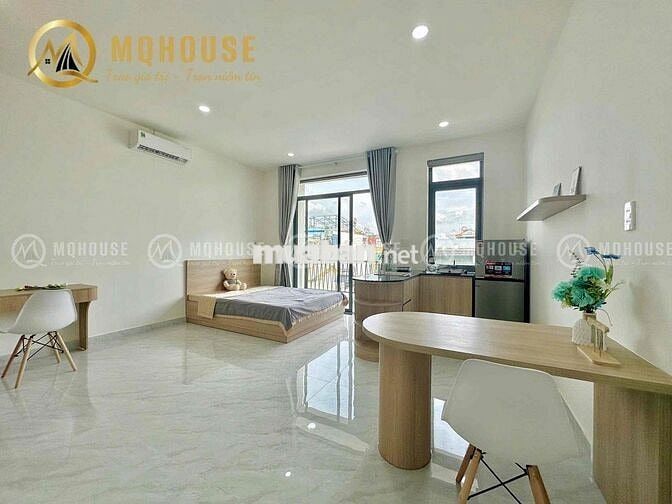 CĂN HỘ DỊCH VỤ BAN CÔNG FULL NỘI THẤT SIÊU RỘNG NGAY HOÀNG HOA THÁM