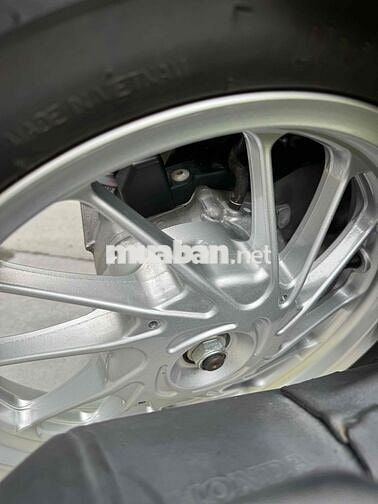 SH Mode CBS mới đkt4/2026 Đỏ rin odo 3100 km