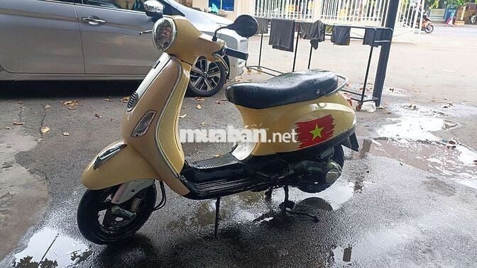 Piaggio Vespa Vàng kem Xe tay ga