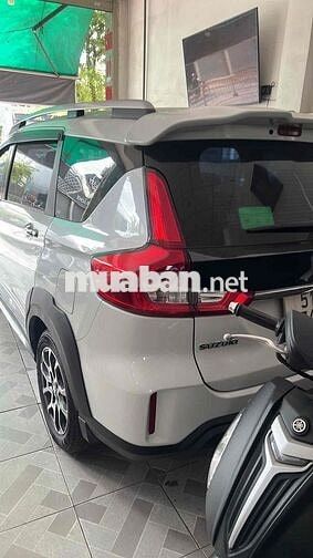 Suzuki XL7 Trắng 7 chỗ Tự động