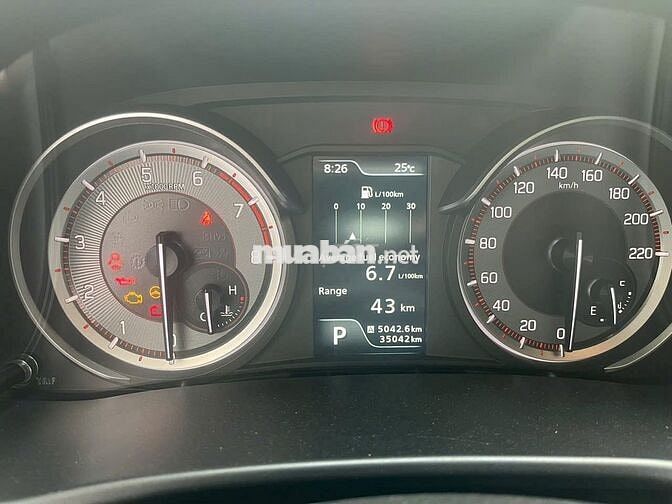 Suzuki XL7 7 chỗ màu Đen 35.042 km