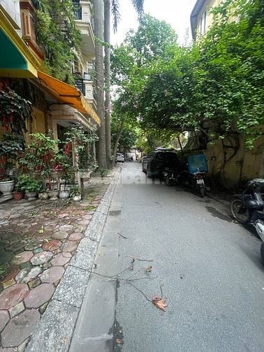 Mặt đường vị trí Kim Cương Phố Xã Đàn - P. Kim Liên 80m² x 6T hai Mặt 