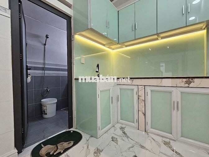 Giảm sâu chỉ còn 4₫ - 3 tầng - 3p.ngủ - Ngay chợ Thạch Đà .