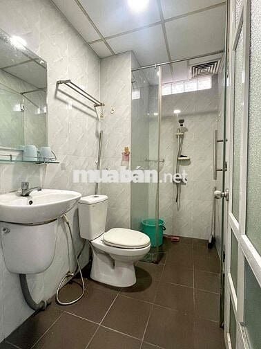 PHÒNG BAN CÔNG THOÁNG TRỐNG SẴN NGAY NGUYỄN HỮU CẢNH  - SAIGON PEARL-