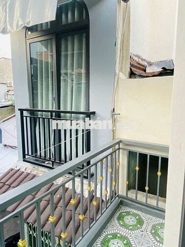 Bán nhà hẻm 148 Tôn Đản, Q4, DTSD 48m2, 1 trệt 1 lầu 2PN, 2 Toilet