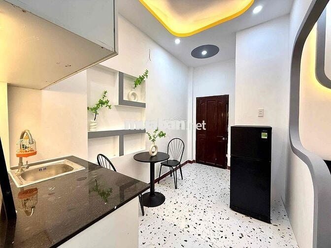 STUDIO CỬA SỔ TRỜI FULL NỘI THẤT SIÊU RỘNG NGAY TẠI THÀNH THÁI - Q10