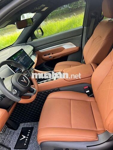 VinFast VF9 Plus 2025 7 chỗ Đen 17000 km