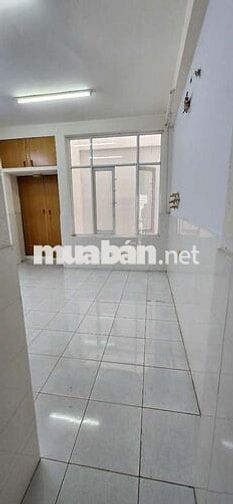 Nhà siêu rộng 4 PN Đinh Bộ Lĩnh giá chỉ nhỉnh 10tr