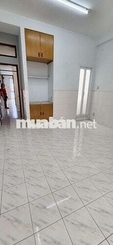 Nhà siêu rộng 4 PN Đinh Bộ Lĩnh giá chỉ nhỉnh 10tr