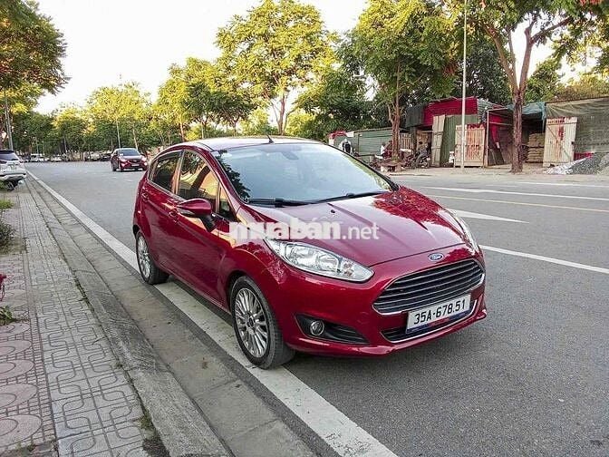 Ford Fiesta 1.5 sedan 2014 màu Đỏ