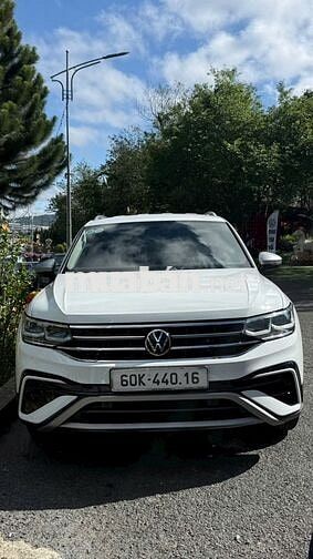Volkswagen Tiguan Luxury 2024 Trắng 54.000 km