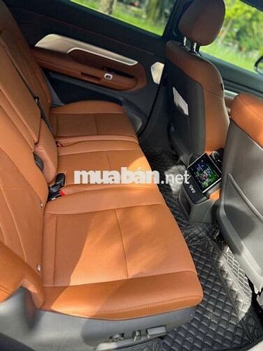 VinFast VF9 Plus 2025 7 chỗ Đen 17000 km