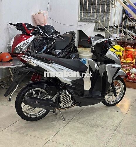 Honda Vario  Mẫu Cũ 150/ 2017 Bạc  Poche.Xe chất
