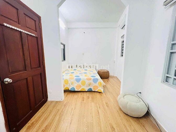 Cho thuê căn 1 phòng ngủ thoáng tách bếp full nt ở Ngô Gia Tự quận 10