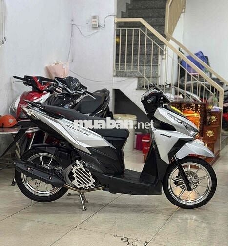 Honda Vario  Mẫu Cũ 150/ 2017 Bạc  Poche.Xe chất