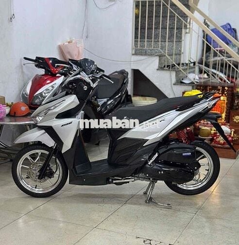 Honda Vario  Mẫu Cũ 150/ 2017 Bạc  Poche.Xe chất