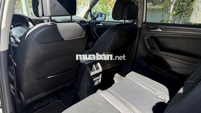 Volkswagen Tiguan Luxury 2024 Trắng 54.000 km